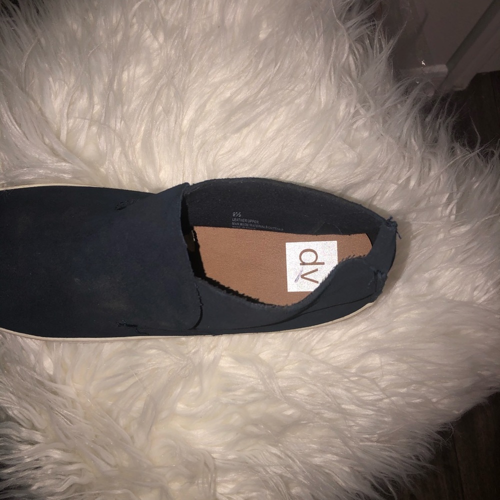 DV by Dolce Vita slip on Suede shoes - Picture 4 of 5
